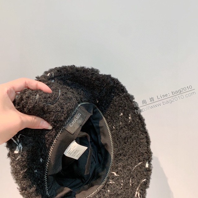 CHANEL專櫃秋冬百搭款女士漁夫帽 香奈兒羊羔漁夫帽  mmj1638